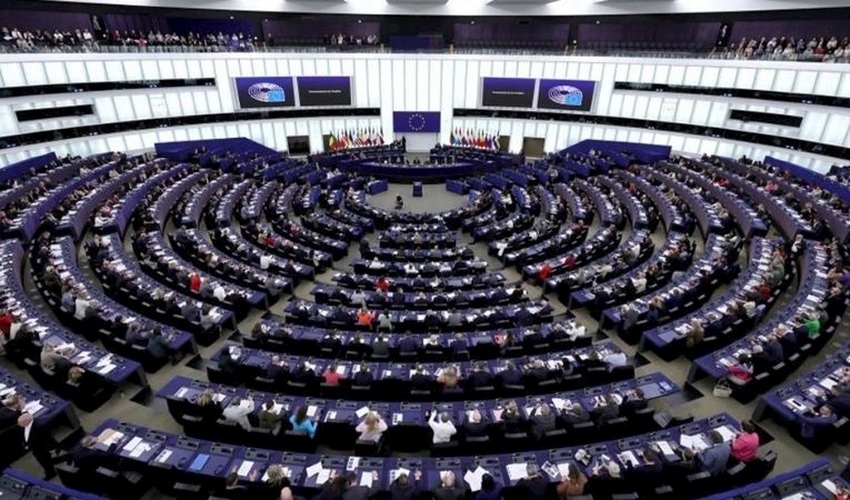 AB'den Türkiye öngörüsü: Ekonomi dirençli kalmaya devam edecek