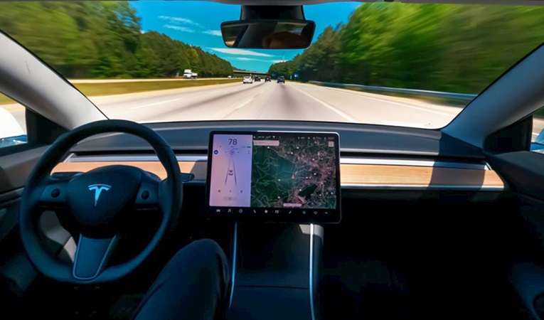 Tesla'dan 243 milyon dolar tazminat istendi... Hisselerini nasıl etkileyecek?