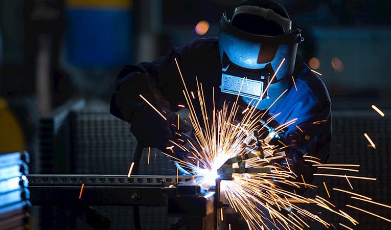 İSO Türkiye İmalat PMI Ağustos'ta 48,1'e yükseldi
