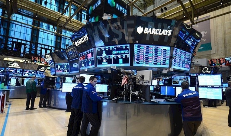 Küresel piyasalar ABD’de hükümetin yeniden açılmasıyla yönünü pozitife çevirdi