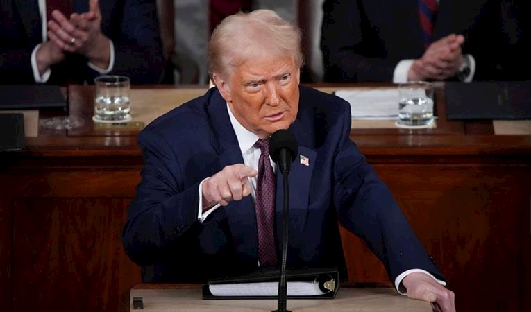 Kanada'yı isteyen Trump çelik tarifesini yükseltti