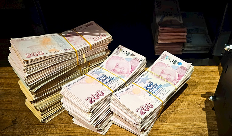 EFT, havale ve nakit işlemlerine sıkı tedbir geliyor