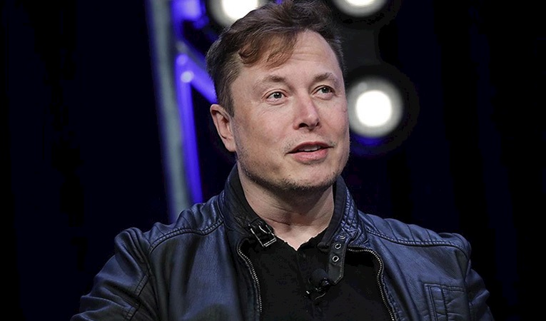 Elon Musk'ın serveti 500 milyar doları gördü
