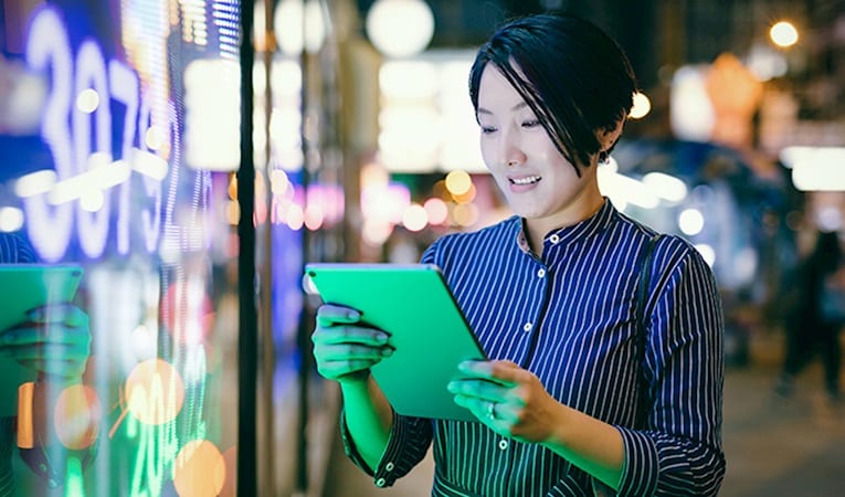 Asya borsaları Hong Kong hariç yükseldi