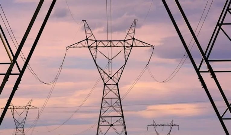 Elektrik dağıtım altyapısında gelecek 10 yılda en az 50 milyar dolarlık yatırım ihtiyacı öngörülüyor