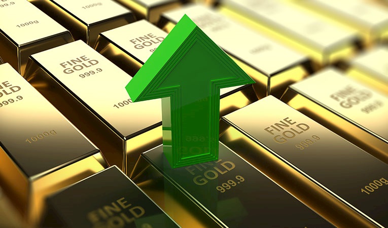 Altının onsu ilk kez 4 bin doları geçerek rekor kırdı