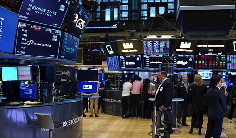 New York borsası Fed'in faiz kararı öncesi karışık seyirle açıldı