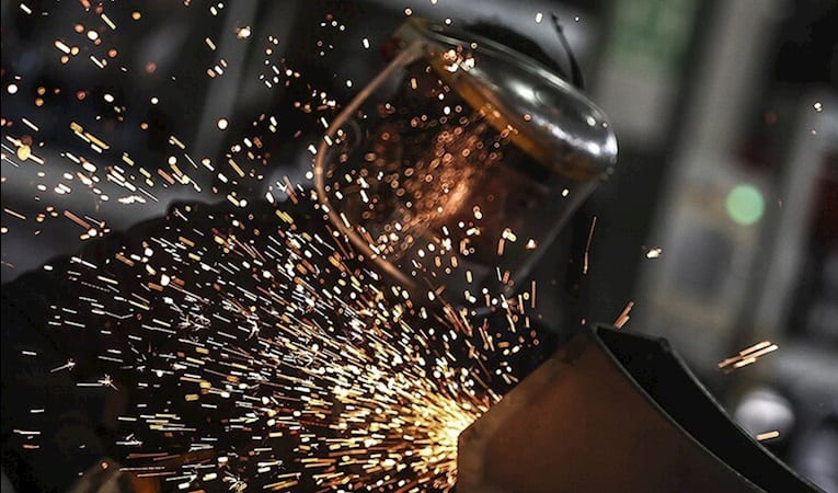Sanayi üretimi Nisan'da yıllık yüzde 6 arttı