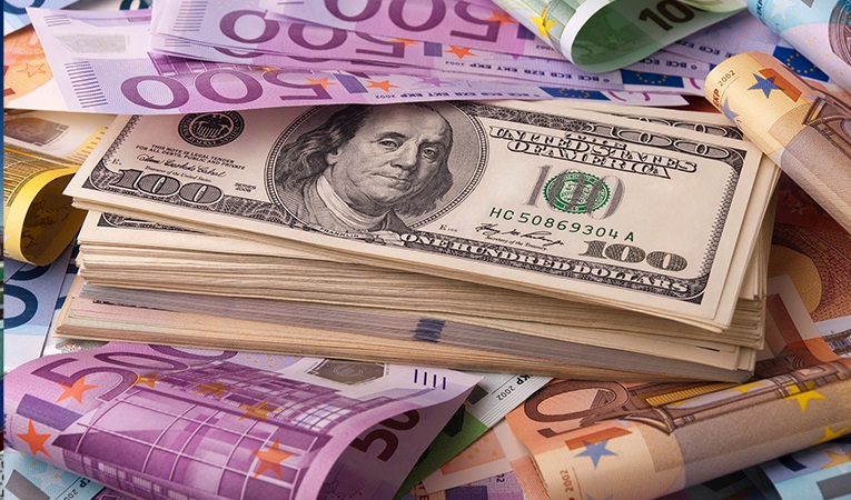Serbest piyasada döviz kurları haftaya nasıl başladı?