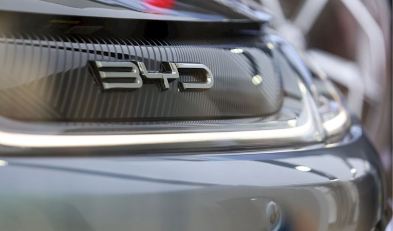 Elektrikli araç satışlarında dünya lideri hangi marka oldu?