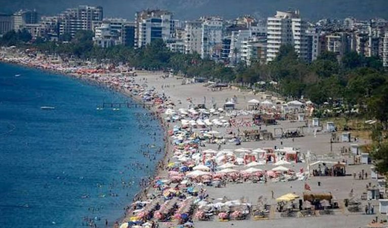 Yerli turistler yılın ikinci çeyreğinde 155 milyar lira seyahat harcaması yaptı
