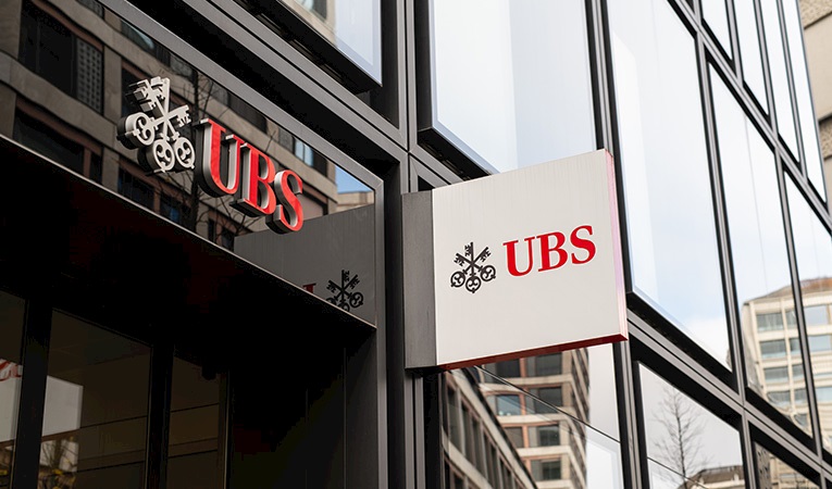 UBS, Fed’den art arda faiz indirimi bekliyor