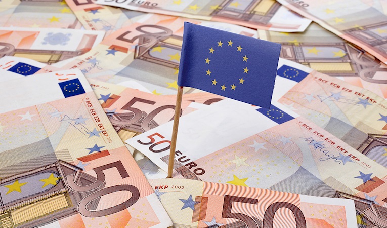 Euro Bölgesi'nde yatırımcı güveni Aralık'ta yükseldi