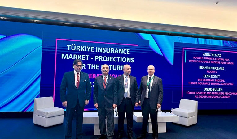 Dubai Dünya Sigorta Kongresi’nde yoğun ilgi gören Türkiye oturumu