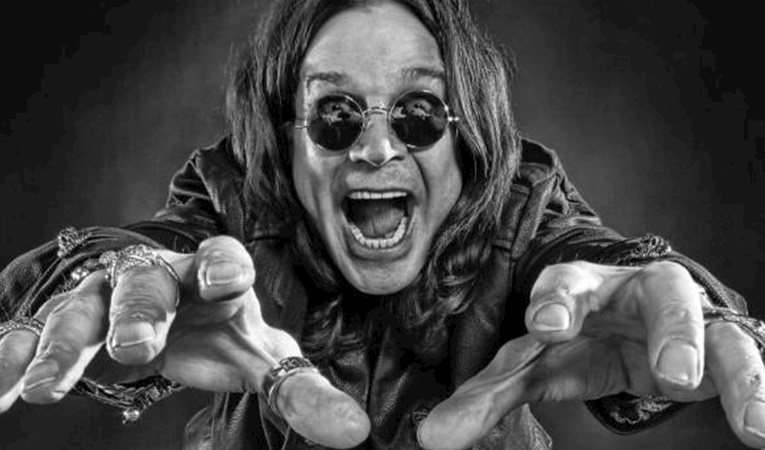 Heavy Metal efsanesi Ozzy Osbourne yaşamını yitirdi: Mirası ne kadar?