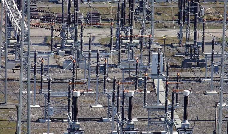AB, elektrikte vergilerin düşürülmesini istiyor