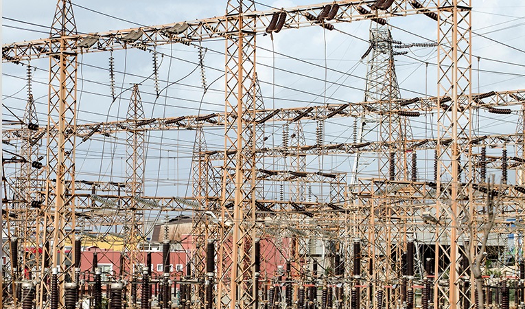 Rusya’da enerji gelirleri eriyor