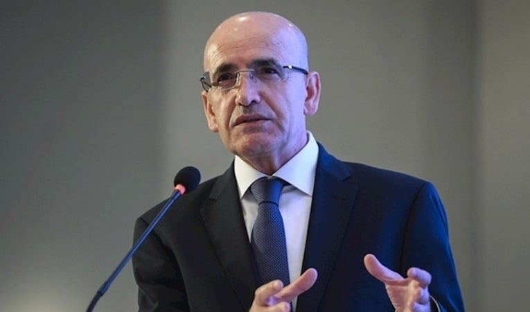 "Makroekonomik istikrar Türkiye’nin kredi notunu artırdı"