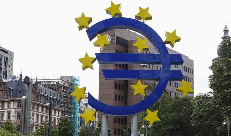 Euro Bölgesi'nde kredi artışı hızlandı