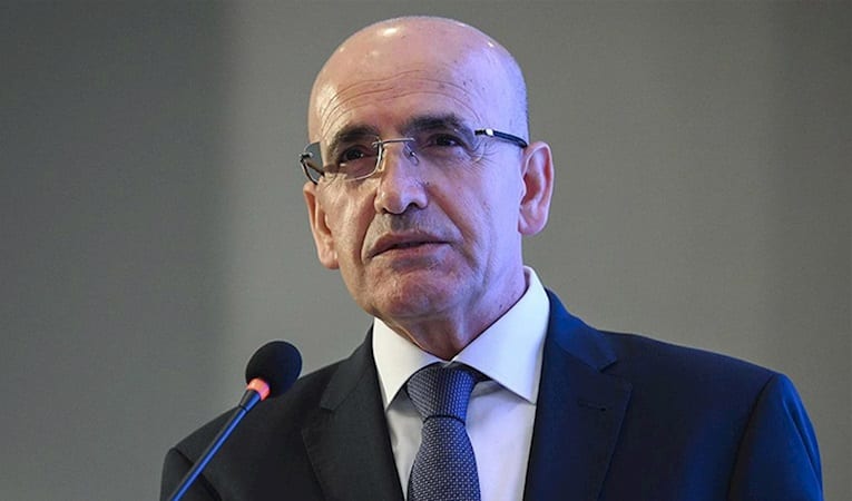 Bakan Şimşek'ten petrol açıklaması