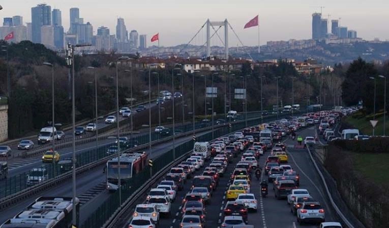 Trafiğe mayısta 210 bin 295 aracın kaydı yapıldı