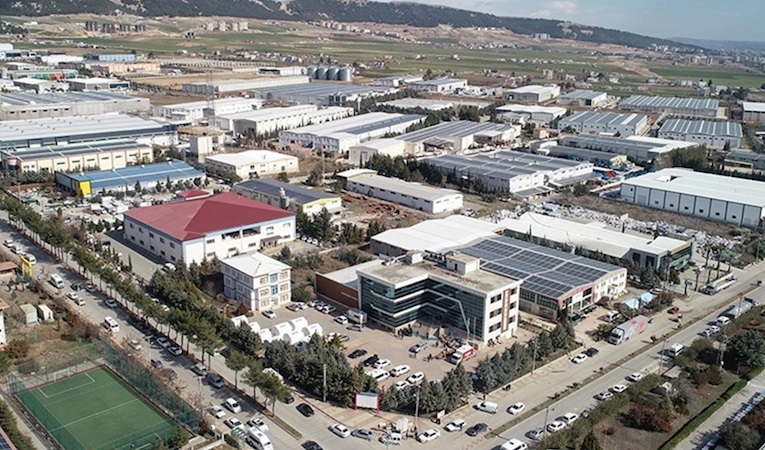 Türk savunma sanayisi yatırımlarıyla deprem bölgesine katkı sağladı