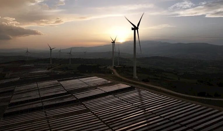 Elektrik kurulu gücünde rüzgar ve güneşin payı 10 yılda katlanarak arttı