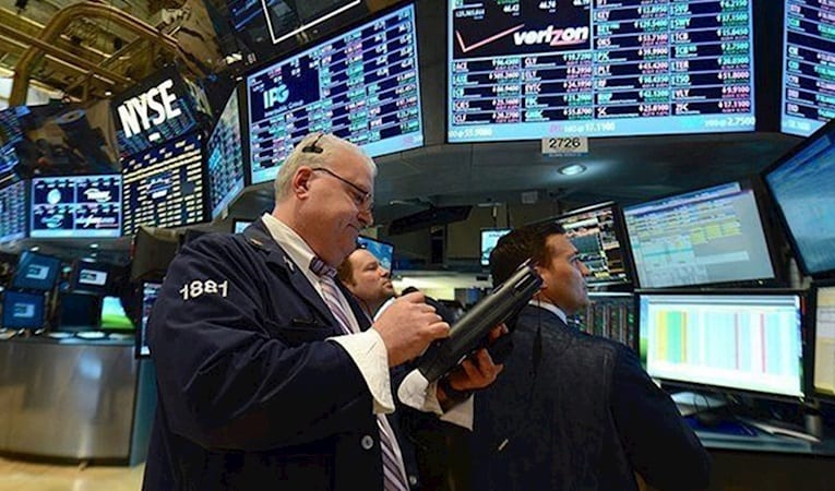 New York borsası karışık seyirle açıldı