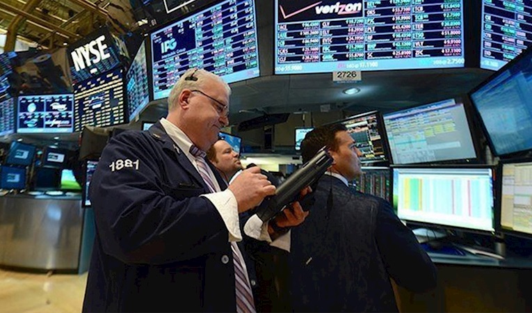 Yapay zeka yatırımları sorgulanıyor: Küresel piyasalarda karışık seyir