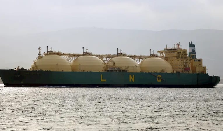 Hürmüz Boğazı'nda LNG trafiğindeki düşüş petrolü geride bıraktı