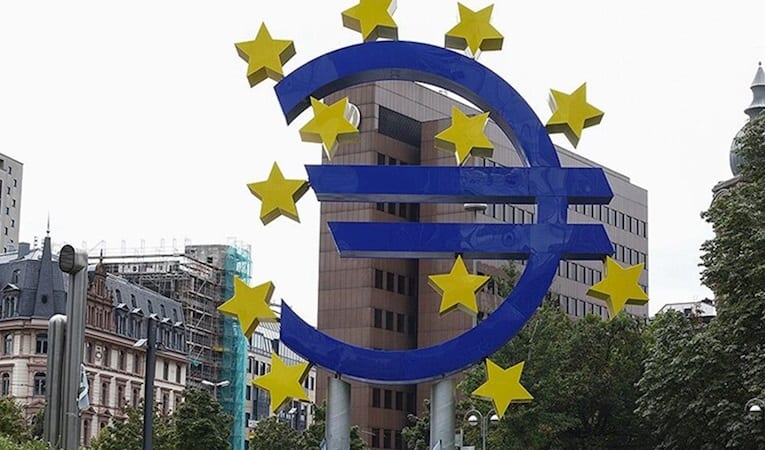 Euro Bölgesi'nde kamu borcunun GSYH'ye oranı yüzde 87,8 oldu