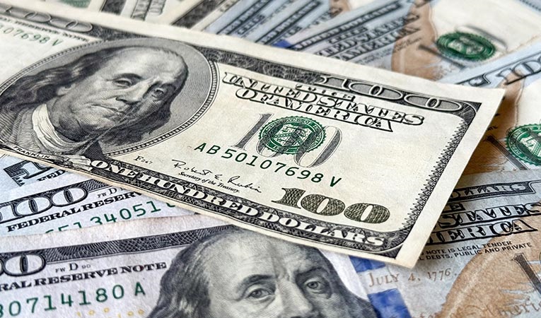 Çin'in döviz rezervleri 3 trilyon 322 milyar dolara ulaştı