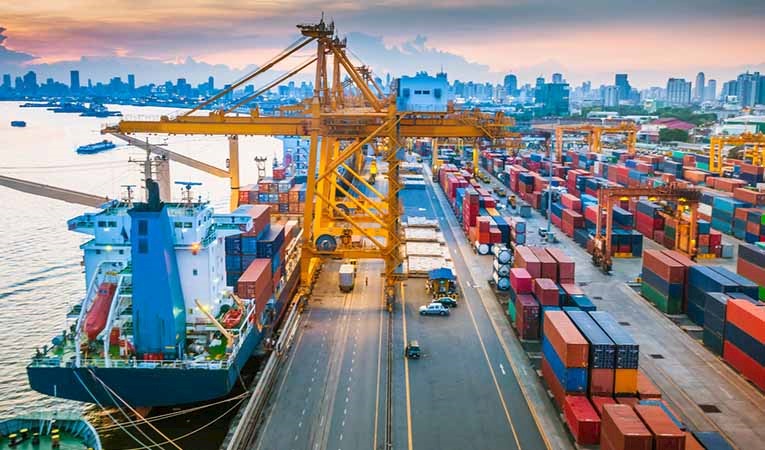 İhracat ikliminde 19 ayın en güçlü yükselişi