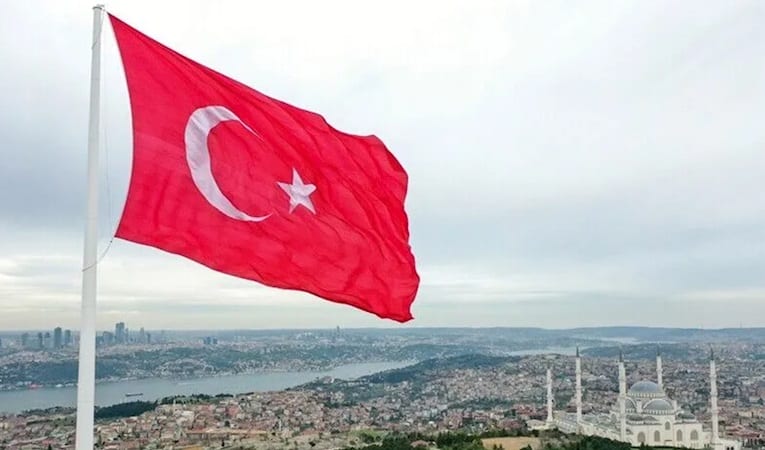 Türkiye ekonomisi yılın ikinci çeyreğinde yıllık bazda yüzde 2,3 büyüdü