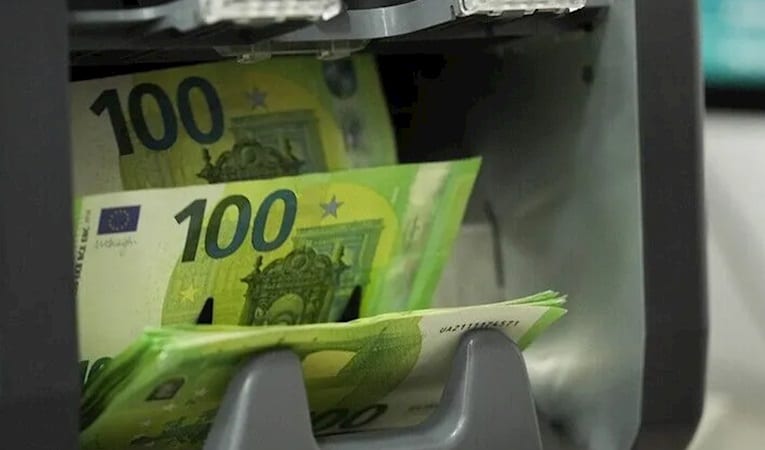 Euro Bölgesi'nde yatırımcı güveni Temmuz'da yükseldi