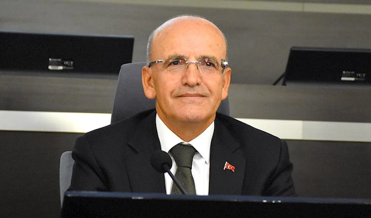 "Borsa ve fon piyasasında genele yayılan bir risk yok"