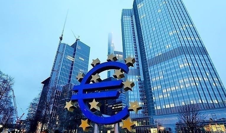 ECB uzun vadeli enflasyon beklentisini değiştirmedi