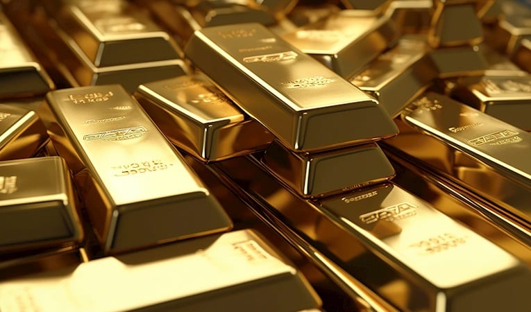 Altının onsu 2008 krizinden sonraki en kötü ayını geride bıraktı