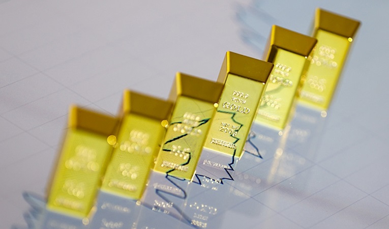 Yükselişini 4. aya taşıyan altınla ilgili 1 yorum var