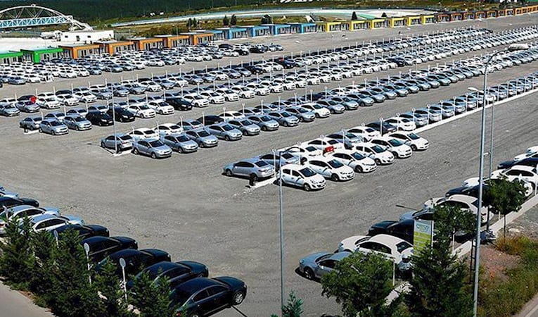 Otomobil ve hafif ticari araç pazarı yılın ilk 5 ayında yüzde 7,4 daraldı