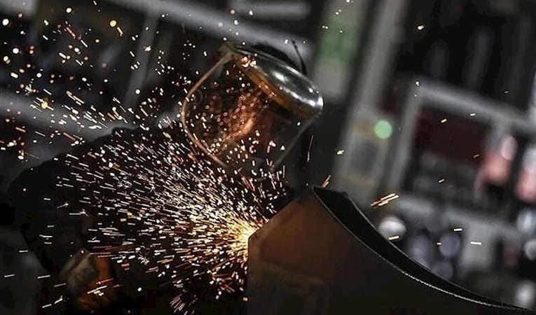 Almanya'da sanayi üretimi Temmuz'da beklentilerin aksine geriledi