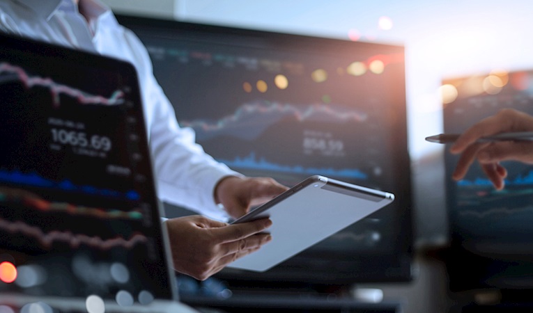 Küresel piyasalar bu haftaya karışık bir seyirle başladı