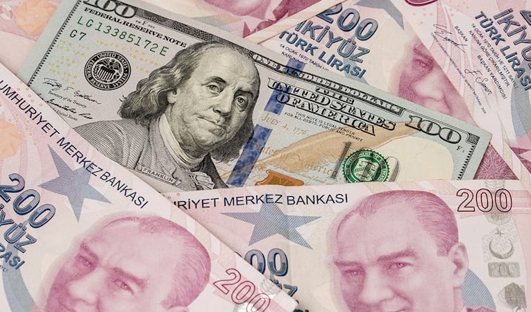 Anket sonucu: 17 ekonomistin yıl sonu cari açık tahmini belli oldu