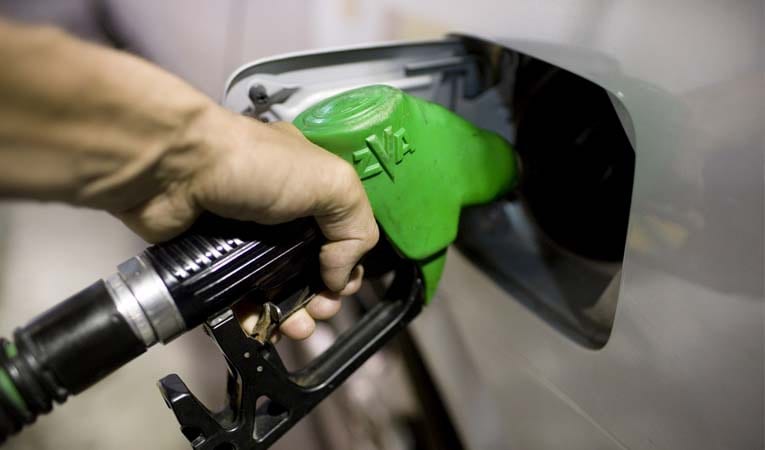 Benzine 7 kuruş indirim