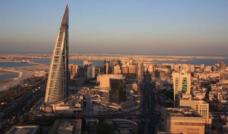 Bahreyn'de 33 yıl sonra akaryakıta zam