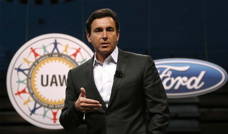 Hisseler düştü, CEO değişti