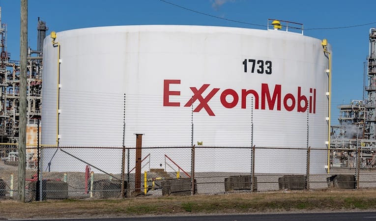 ABD'li enerji şirketleri ExxonMobil ile Chevron'un karı azaldı