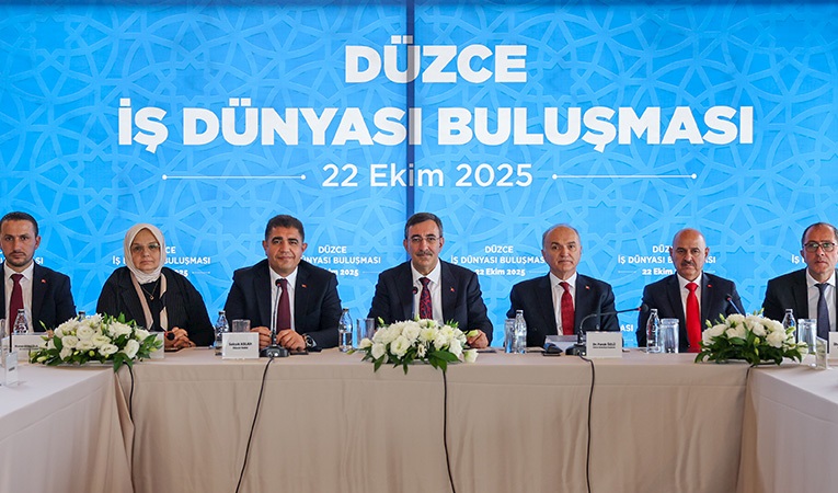 Yılmaz: "TL'ye olan güven artmış durumda"