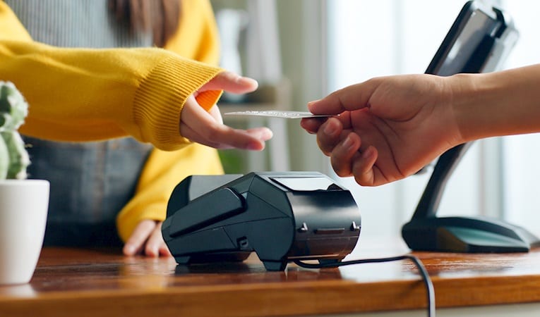 Kartlı ödemelerin tutarı Mart'ta 2,6 trilyon lira oldu