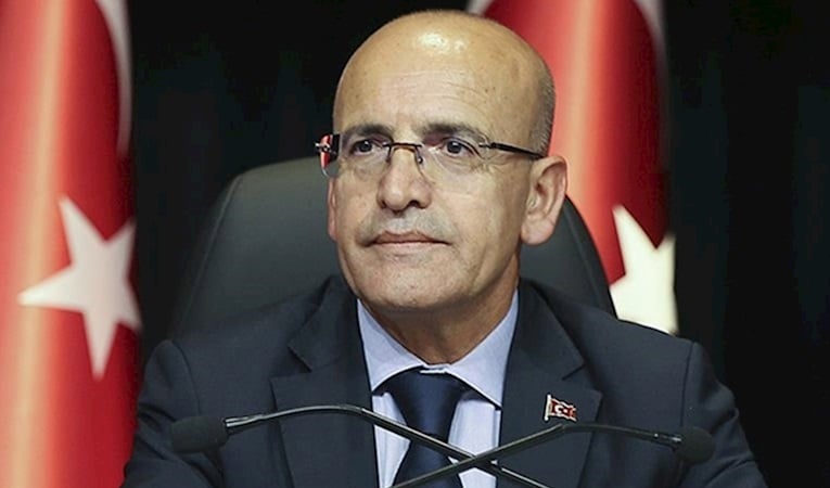 "Programımızla ekonominin kırılganlıklarını azaltıyoruz"